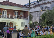 Knjiga “Tamo daleko” promovisana u Herceg Novom i Kotoru
